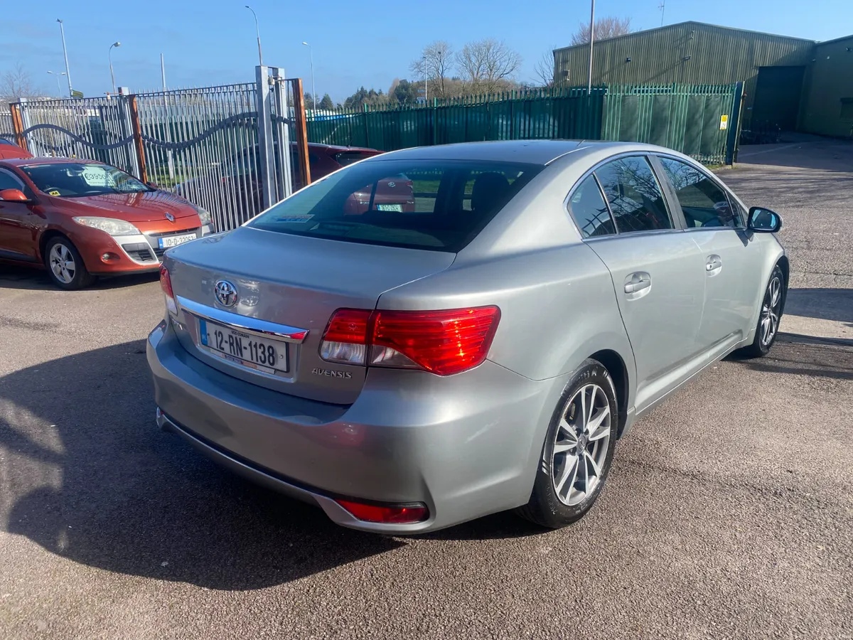 Toyota Avensis 2012 2.0 D4D ENGINE - Image 4