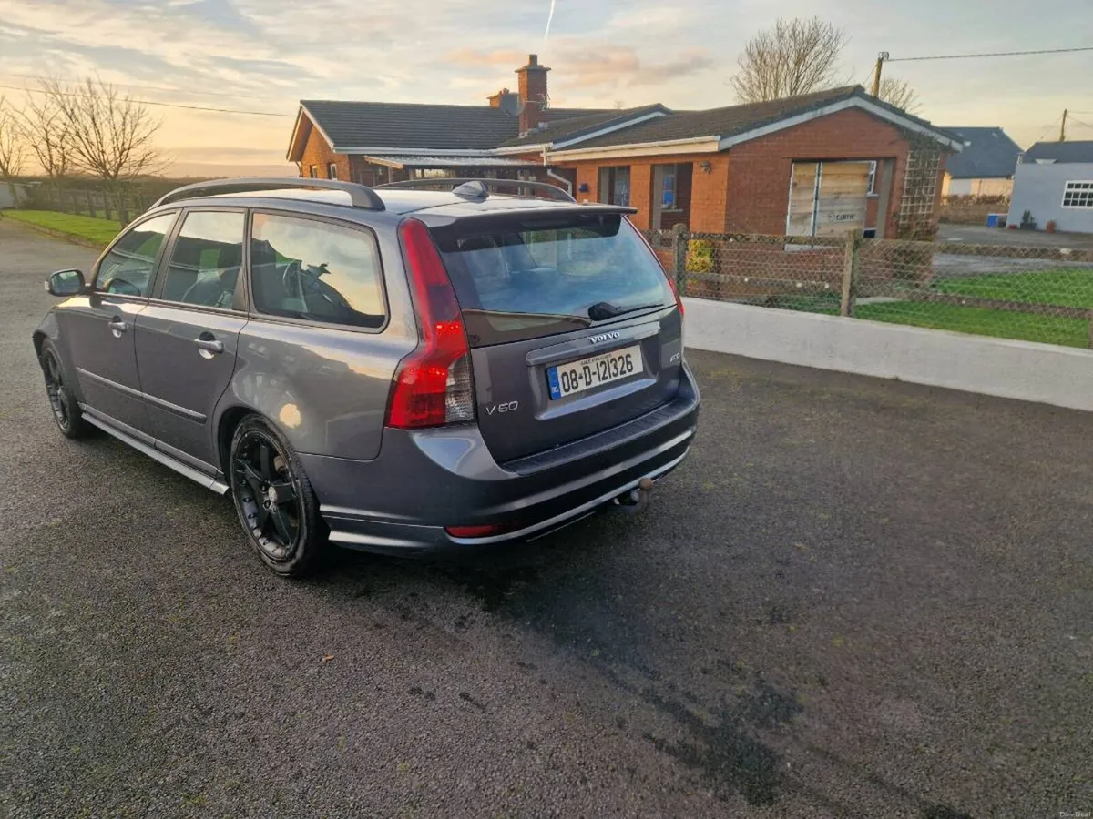 Volvo v50 - Image 4