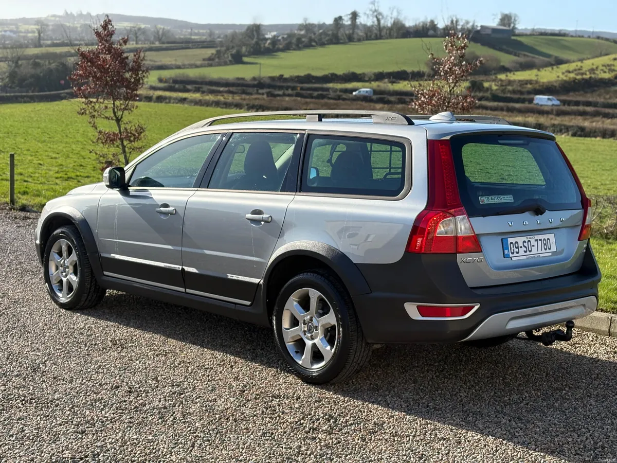 2009 Volvo XC70 2.4 D5 AWD - Image 3