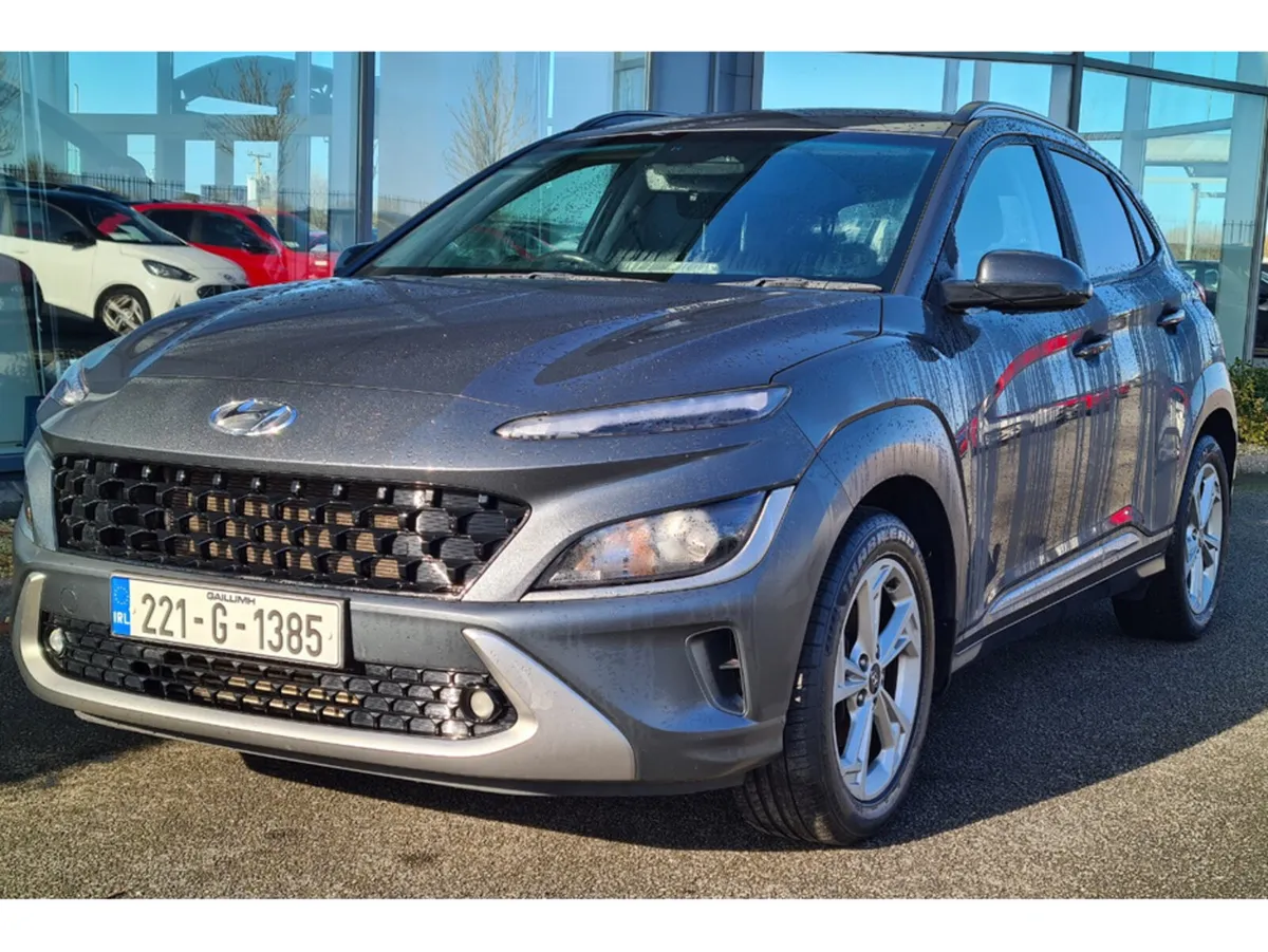 Hyundai KONA KAUAI EXECUTIVE 5DR PETROL - Image 1