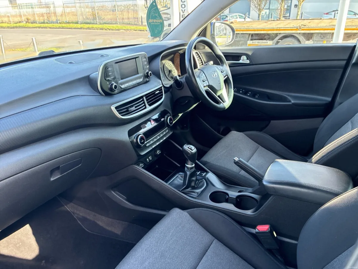 Hyundai Tucson IX35 COMFORT PLUS 1.6 5DR D - Image 3