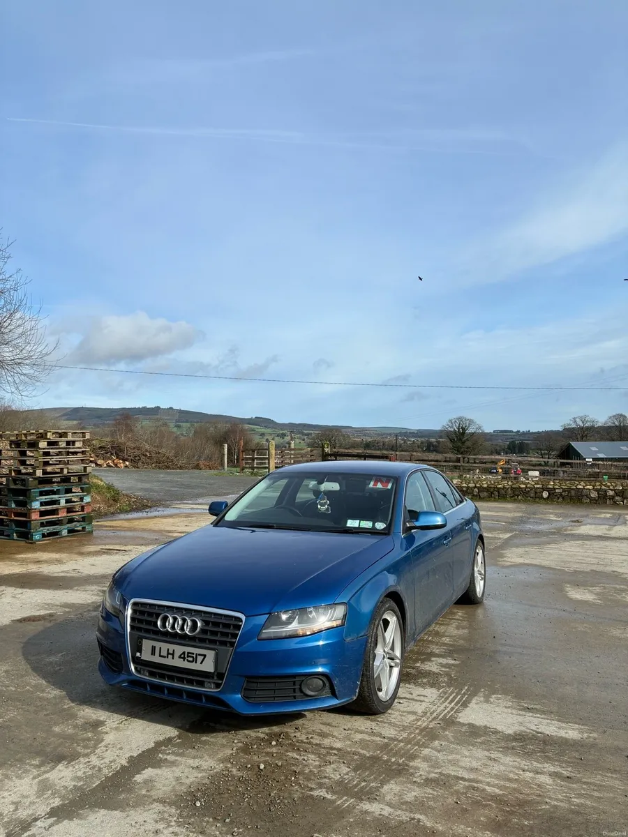 Audi A4 - Image 1