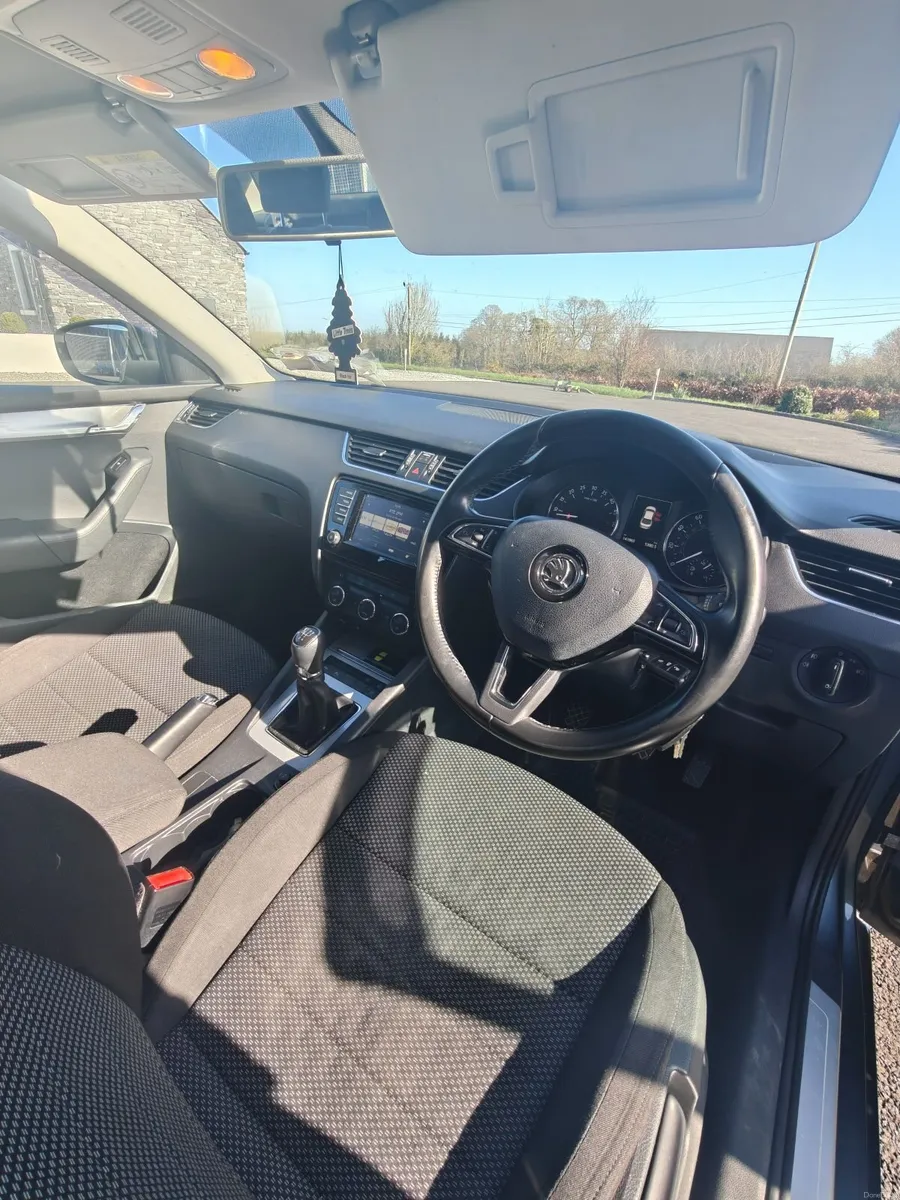 Skoda Octavia 2015 - Image 3
