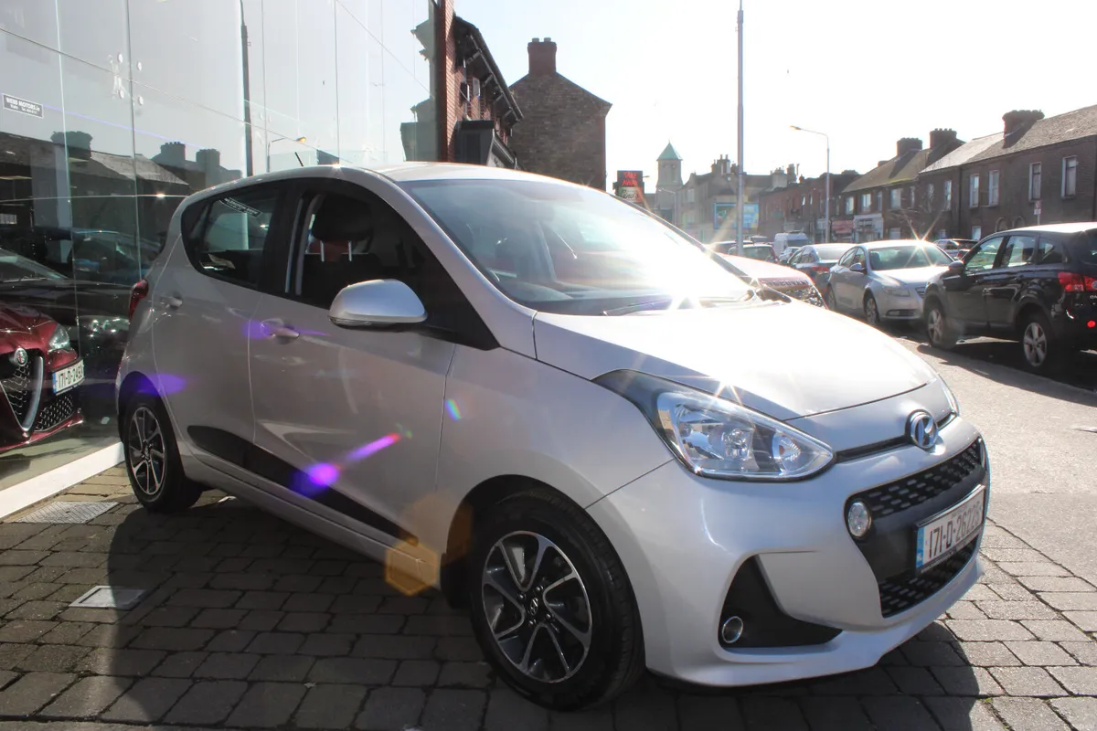 Hyundai i10 1.0 DELUXE *1 OWNER*FSH* LOW KMS* 2017 - Image 2
