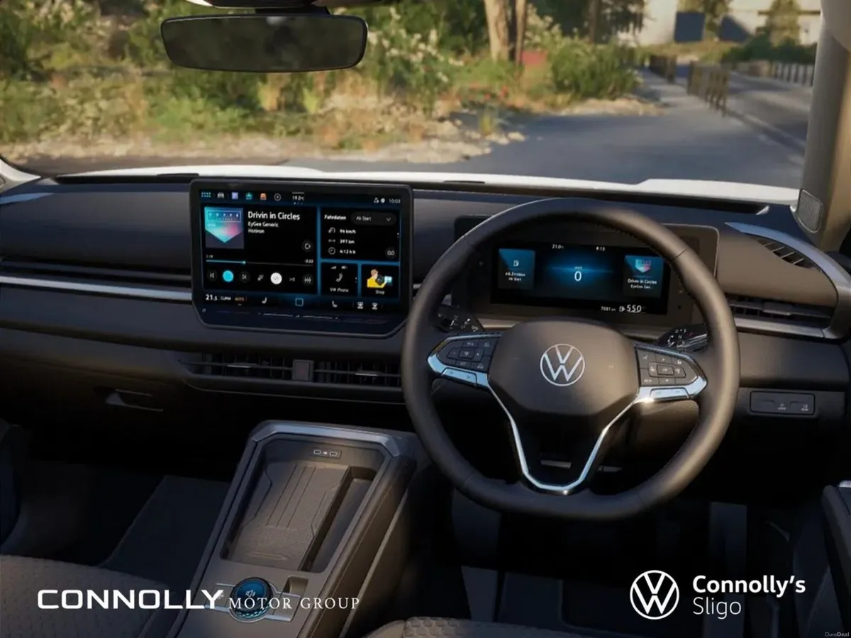 Volkswagen T-Roc LIFE 1.5eTSI 116HP AUTO *NEW MODE - Image 4