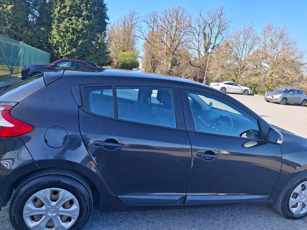 Renault Megane 2010 - Image 4