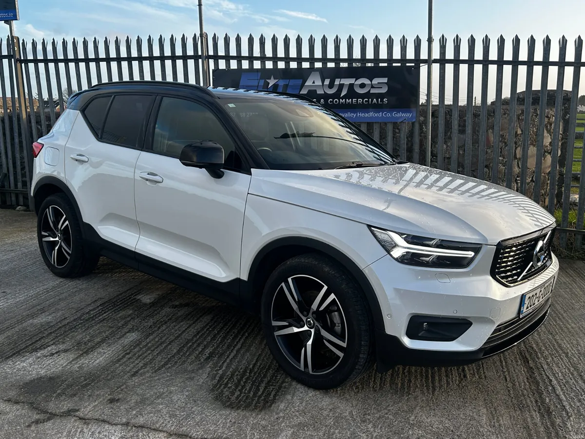 Volvo XC40 B4 R-Design Hybrid 2020 - Image 3