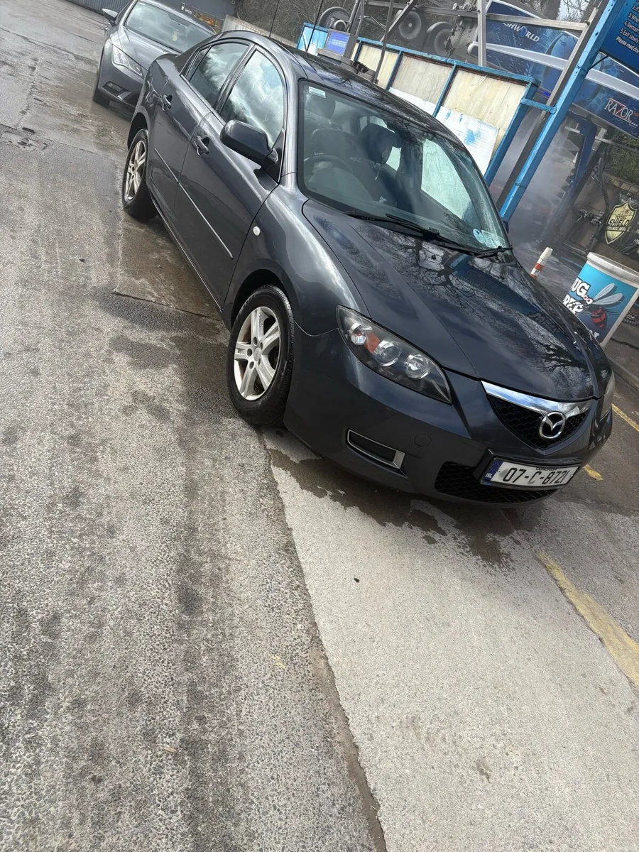 Mazda 3 - Image 2