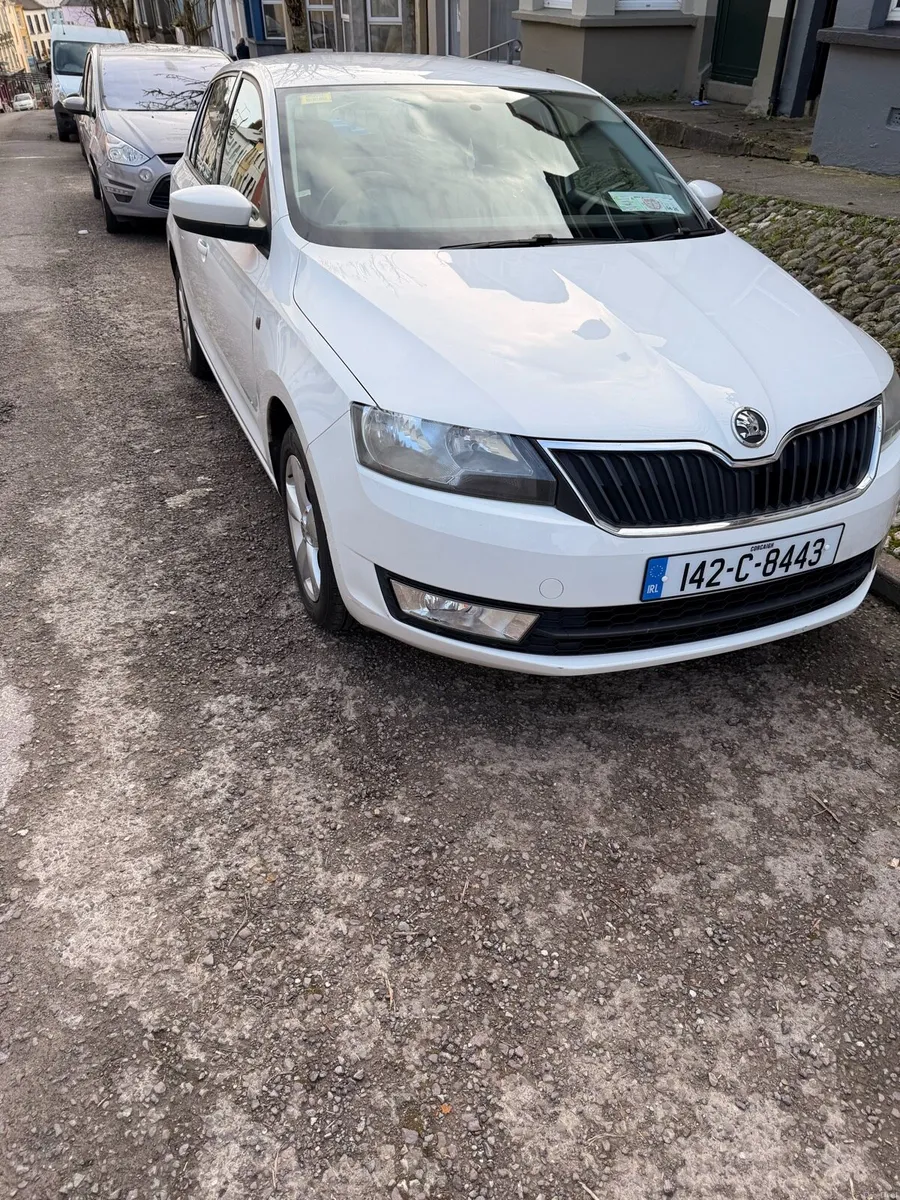 Skoda Rapid 1.2 - Image 2