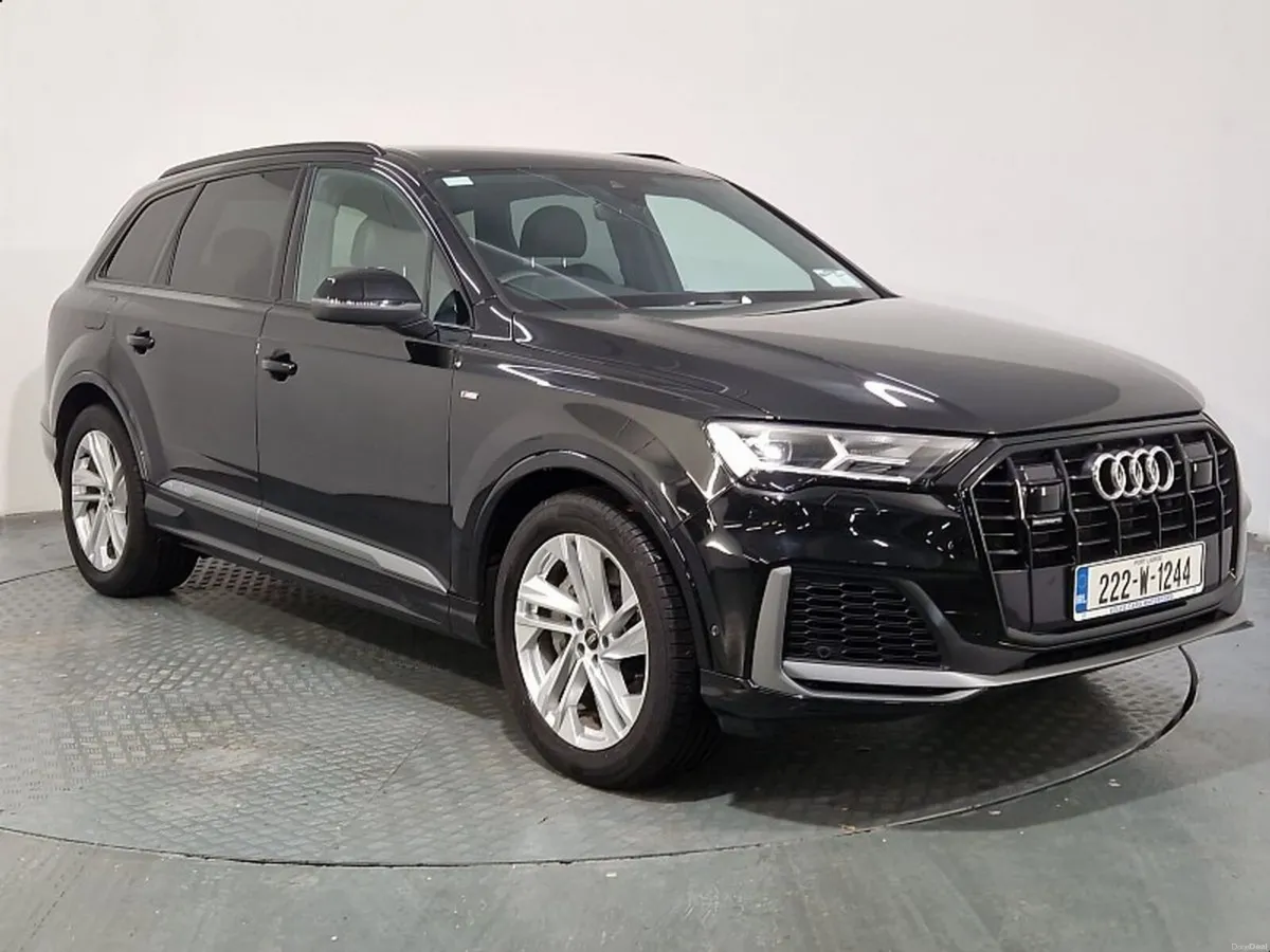 Audi Q7 55 TFSIe S-Line Quattro - Image 1