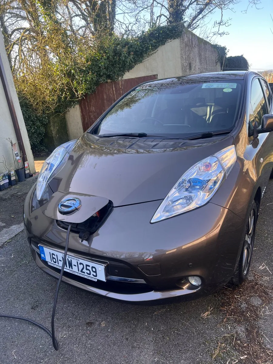 Nissan Leaf SV 30kWh - 134km - NCT 02-27 - 10 bars - Image 2
