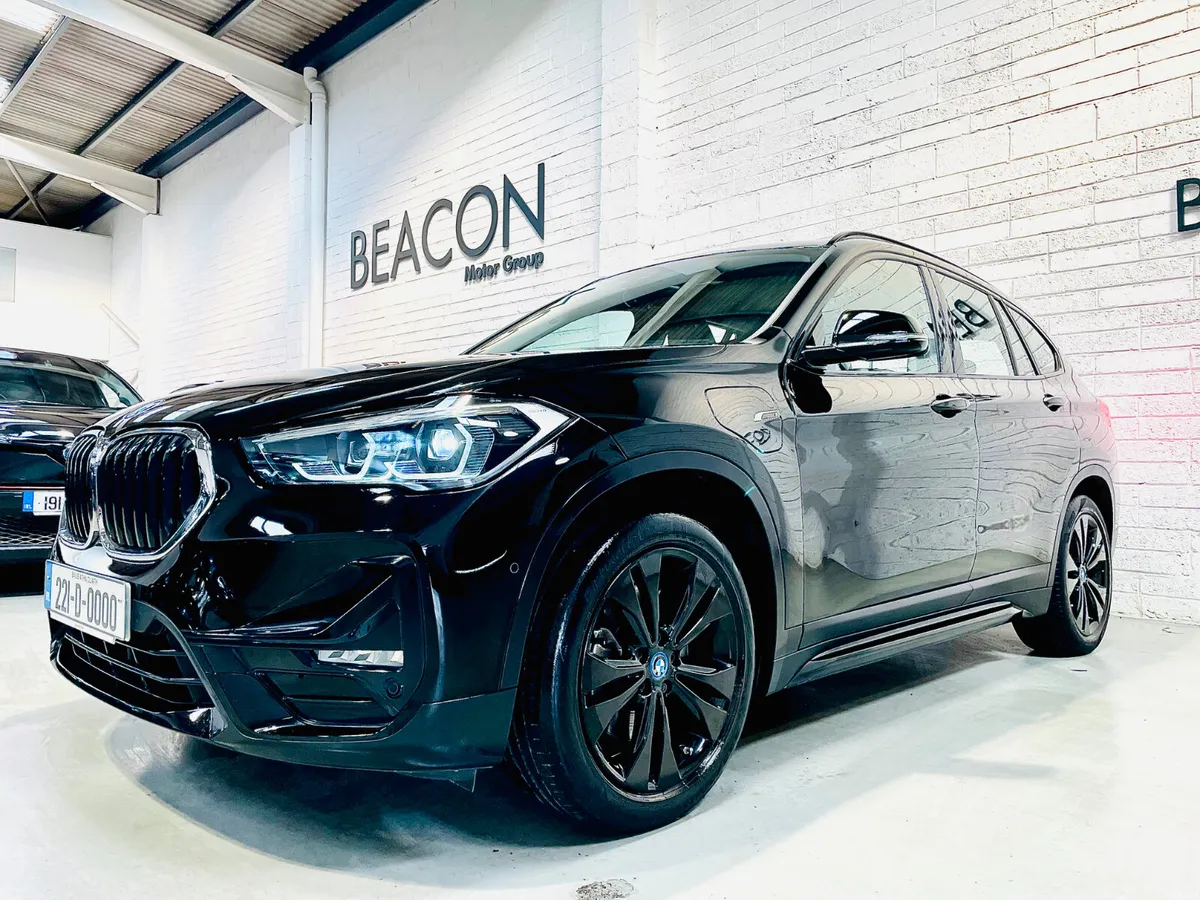 *2022*ONLY 23,000 MILES*1 OWNER PHEV BMW x1 XDRIVE - Image 4