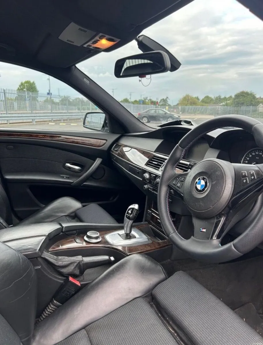 BMW 5-Series 2008 - Image 3