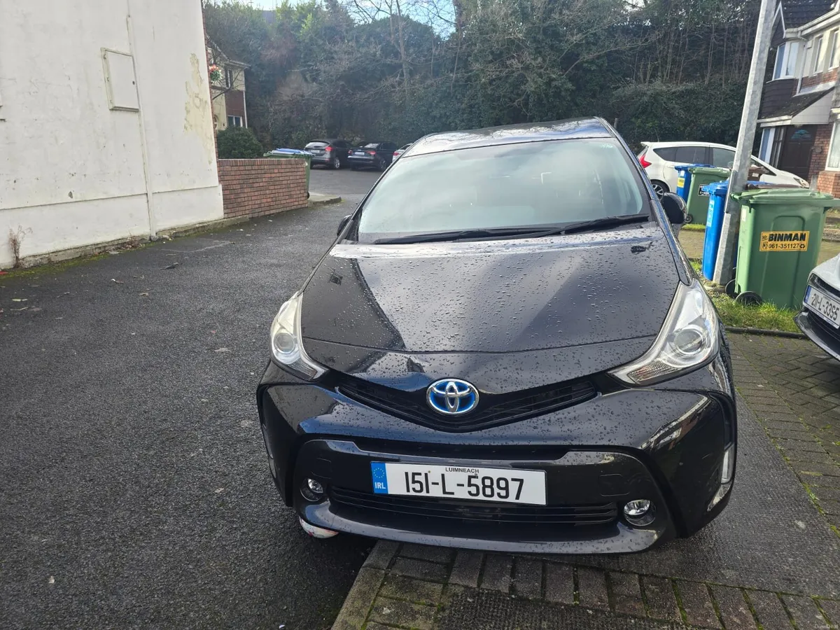 2015 Toyota Prius MPV Petrol Hybrid Black - Image 1