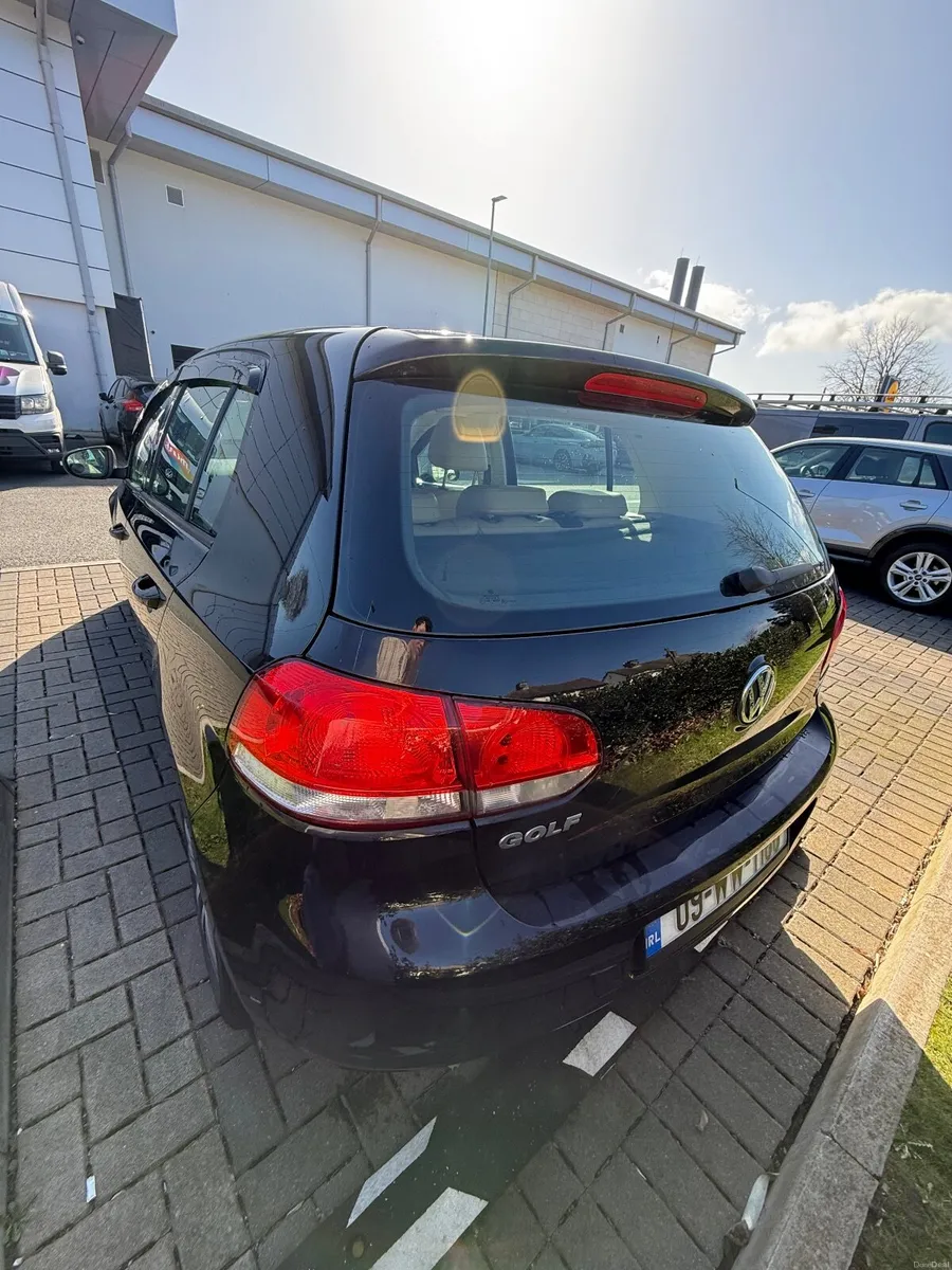 Volkswagen Golf 2009 - Image 4