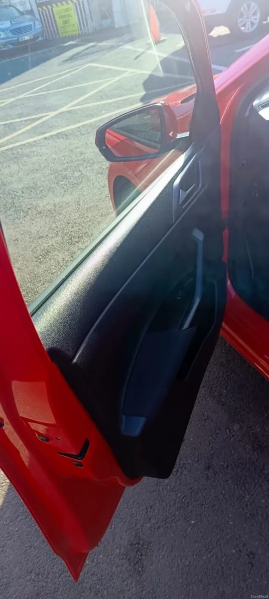 Volkswagen Polo 2018 - Image 3