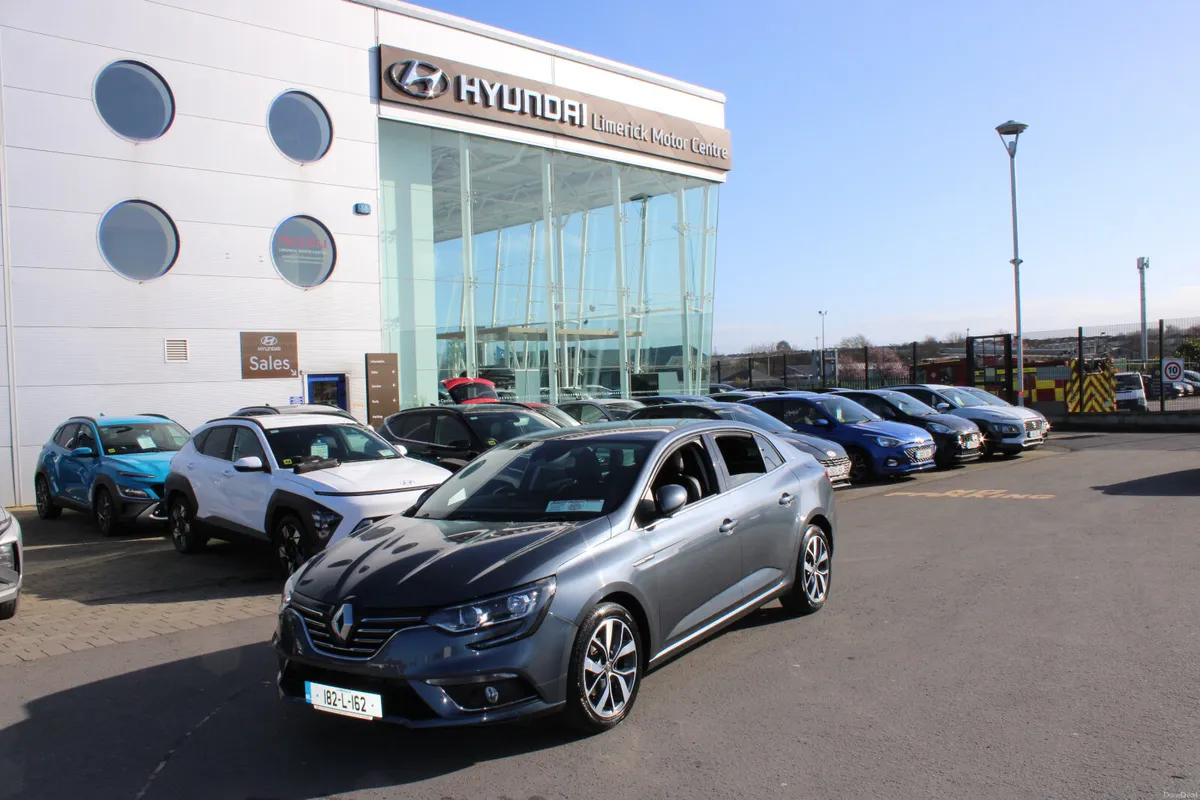 Renault Megane 2018 - Image 1