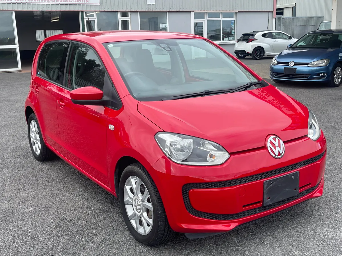 Volkswagen UP! 2015-1 - Image 1
