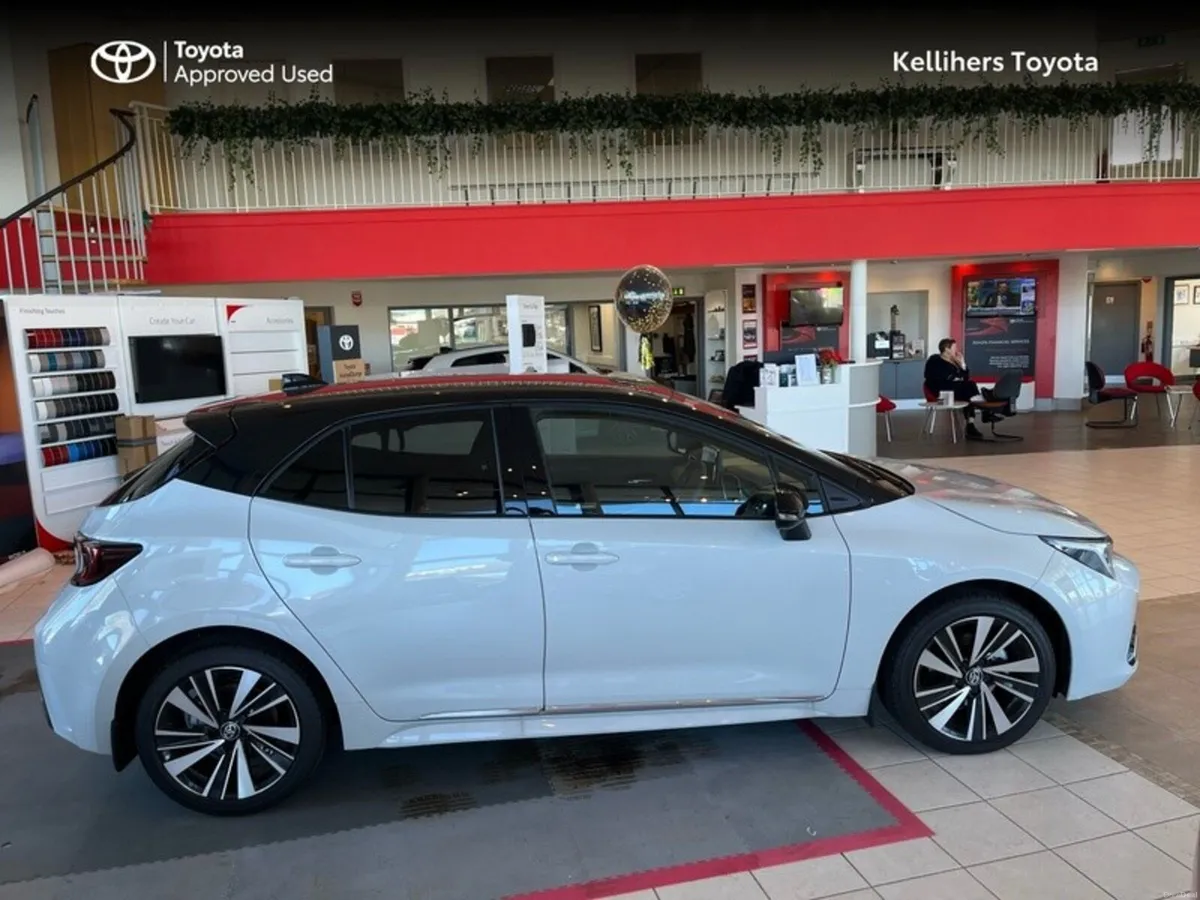 Toyota Corolla HYBRID ELECTRIC LUNA SPORT - Image 3