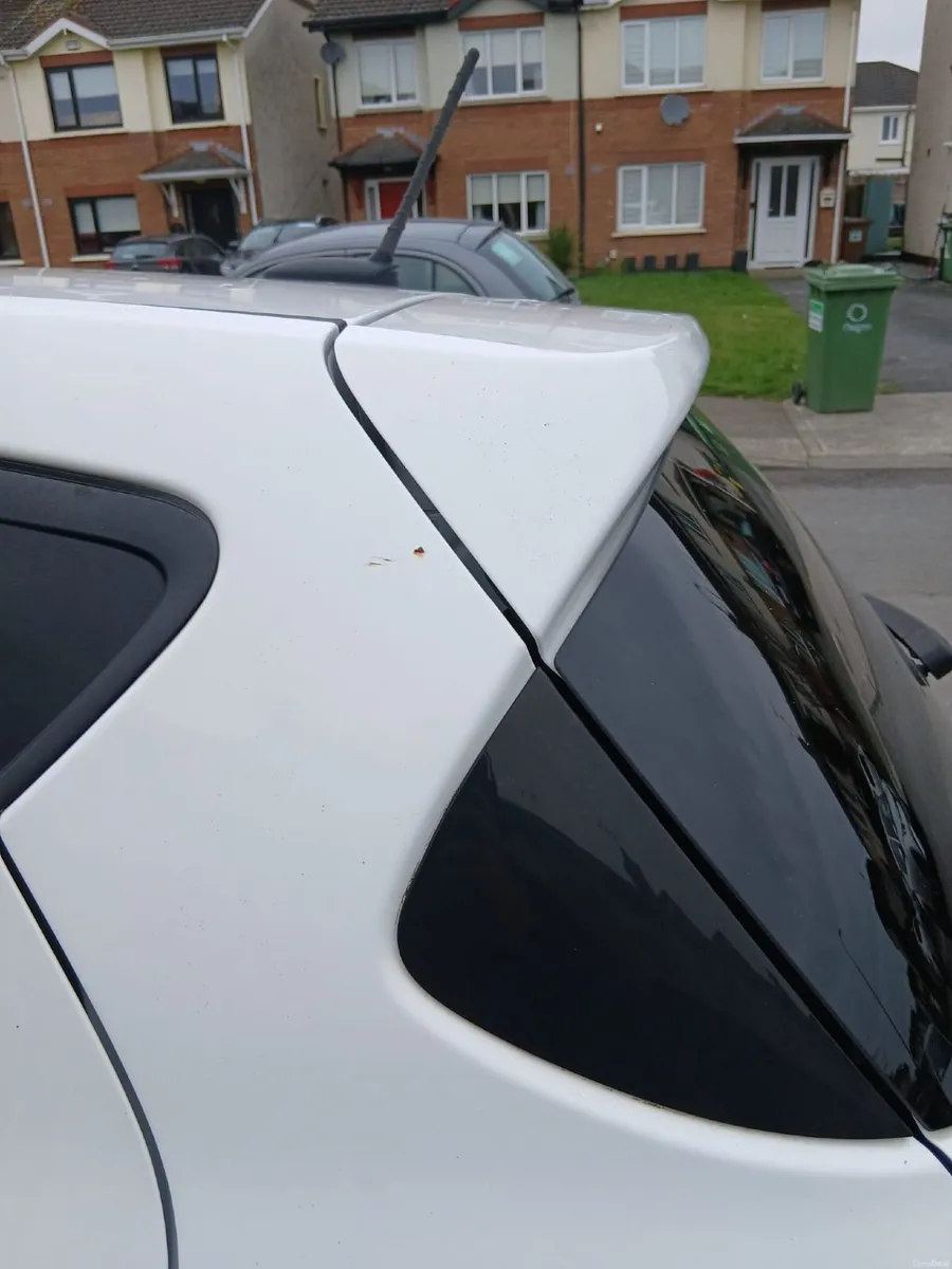 Hyundai i10 Sport 2018 - Image 2