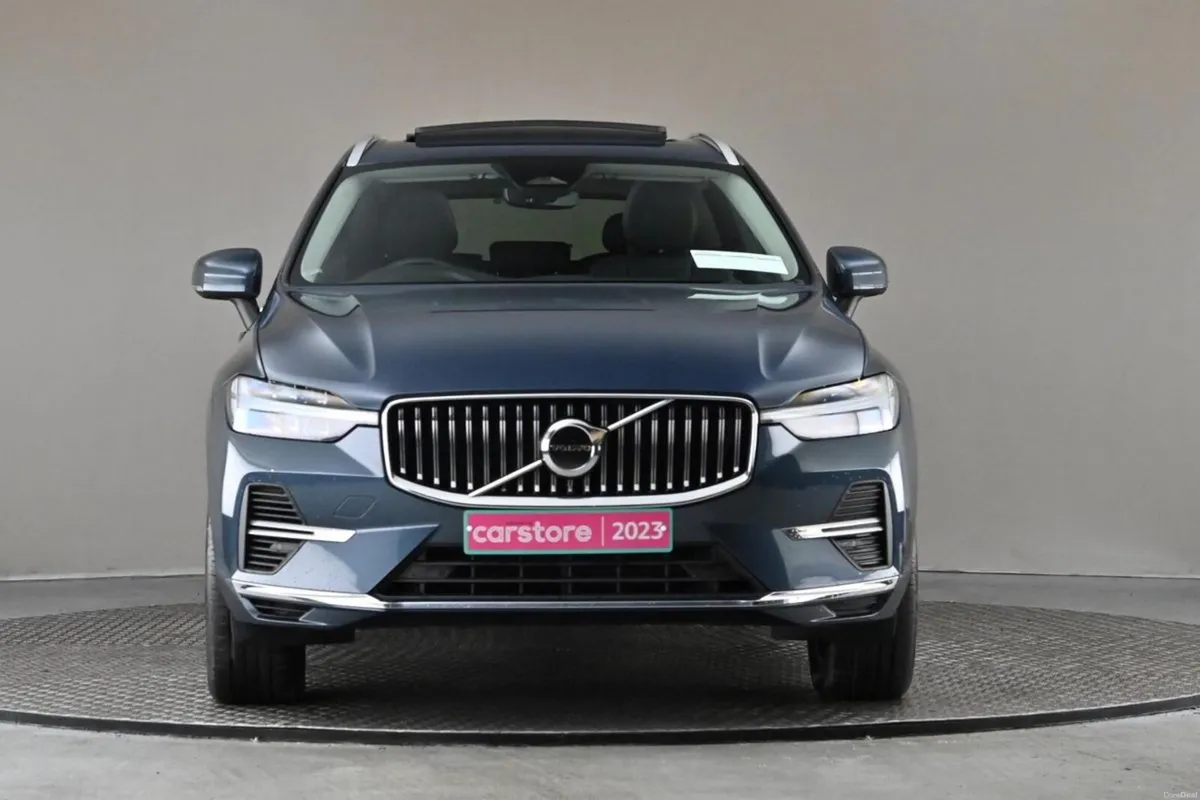 Volvo XC60 2.0 T6 CORE RECHARGE AWD **FULL LEATHER - Image 2