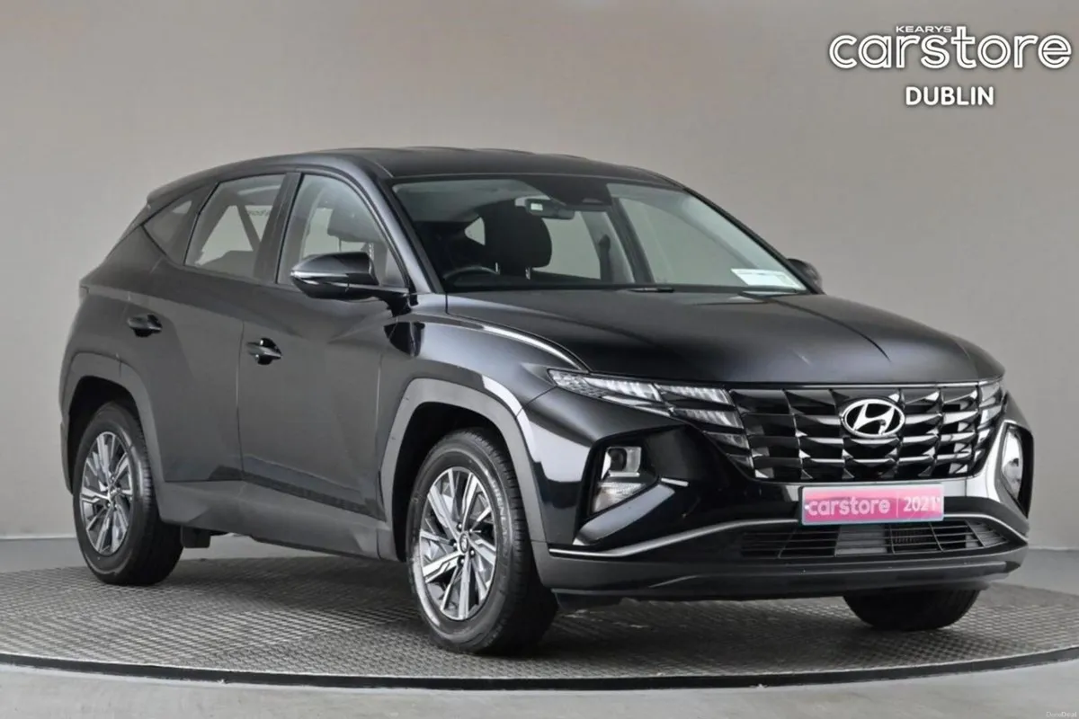 Hyundai Tucson 1.6CRDI 6SPD COMFORT PLUS **CAR PLA - Image 1