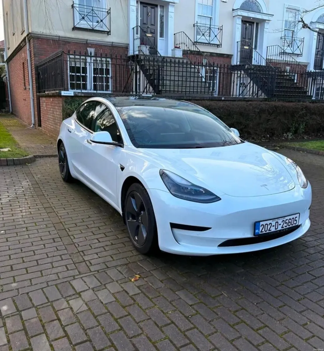Tesla Model 3 2020 - Image 1