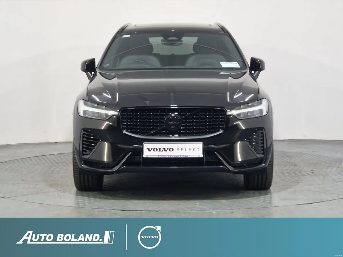 Volvo XC60 T6 PHEV Plus Black Edition - Image 2