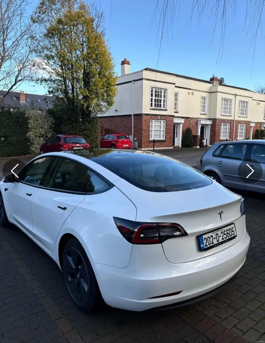Tesla Model 3 2020 - Image 4