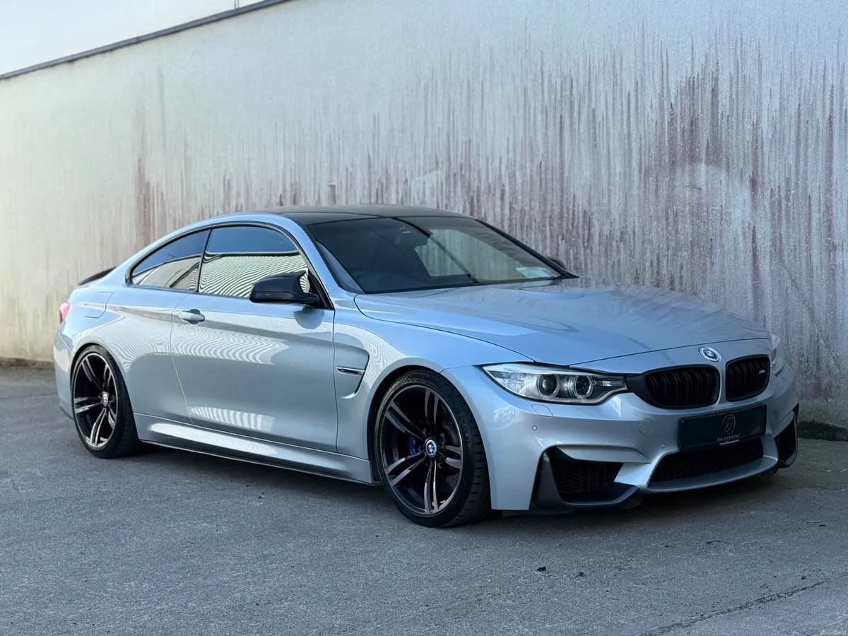2016 BMW M4 3.0 DCT 425hp FSH F82 - Image 2