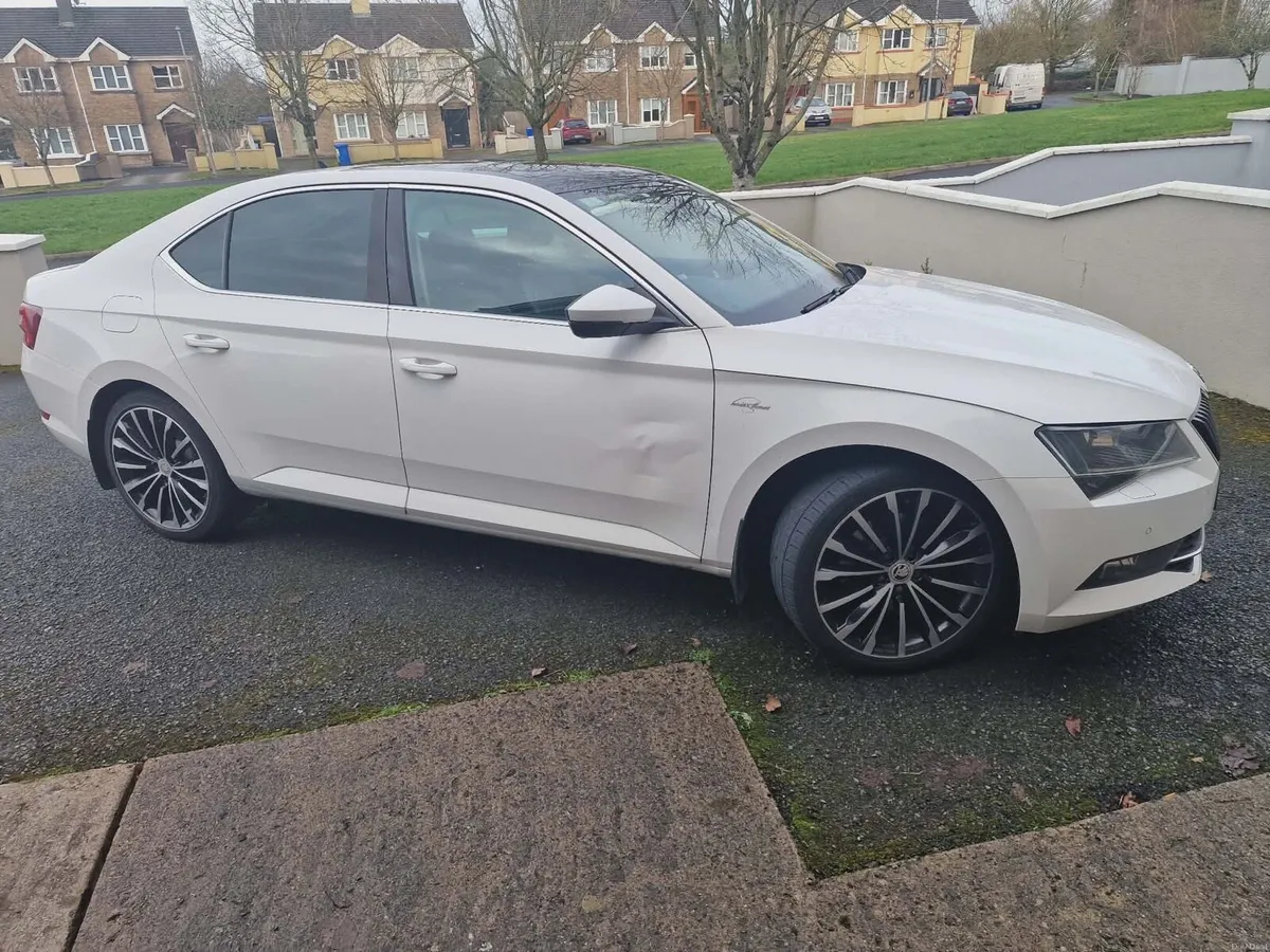 Skoda superb L&K 2017 - Image 1