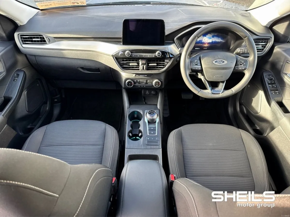 Ford Kuga 2.5 Duratec 225PS PHEV Titanium Auto - Image 3