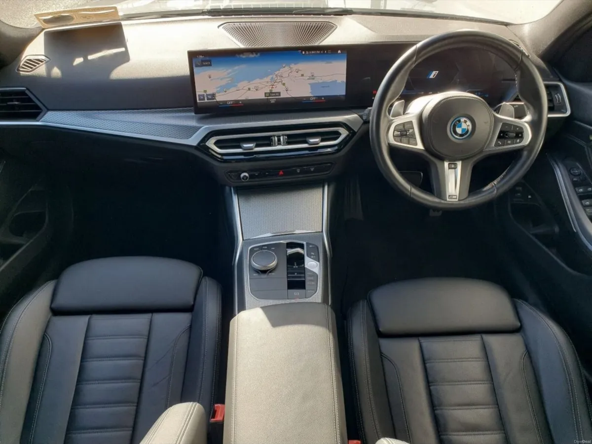 BMW 3-Series 330e M Sport Pro - Image 4