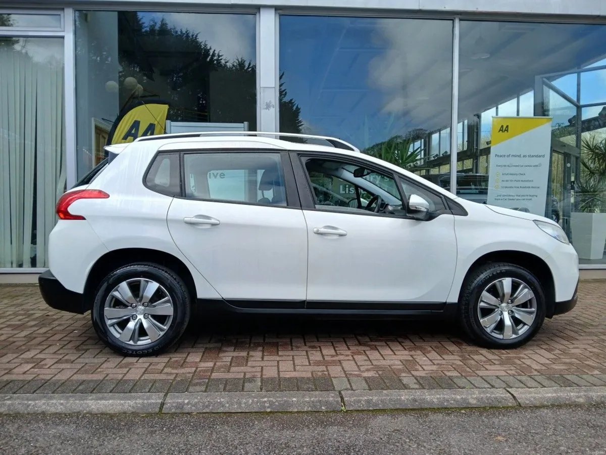 Peugeot 2008 1.4 Hdi 70 bhp Active, White, 1 owner - Image 3