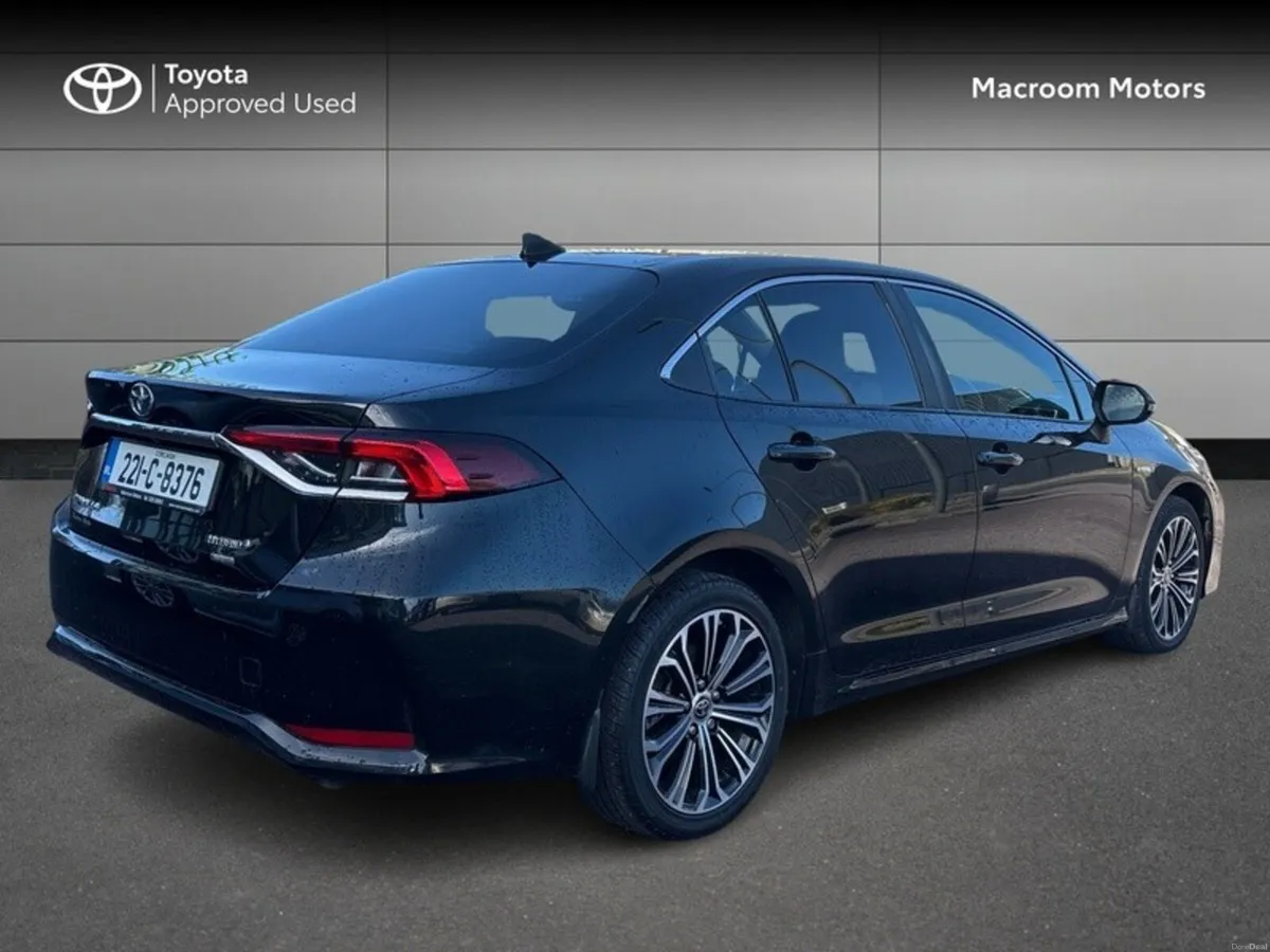 Toyota Corolla HYBRID LUNA SP SPORT 4DR - Image 2
