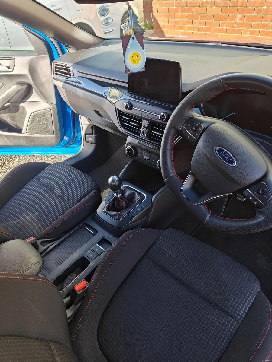 2022 Ford Focus ST-Line • ONLY 34k KM • NEW NCT - Image 6