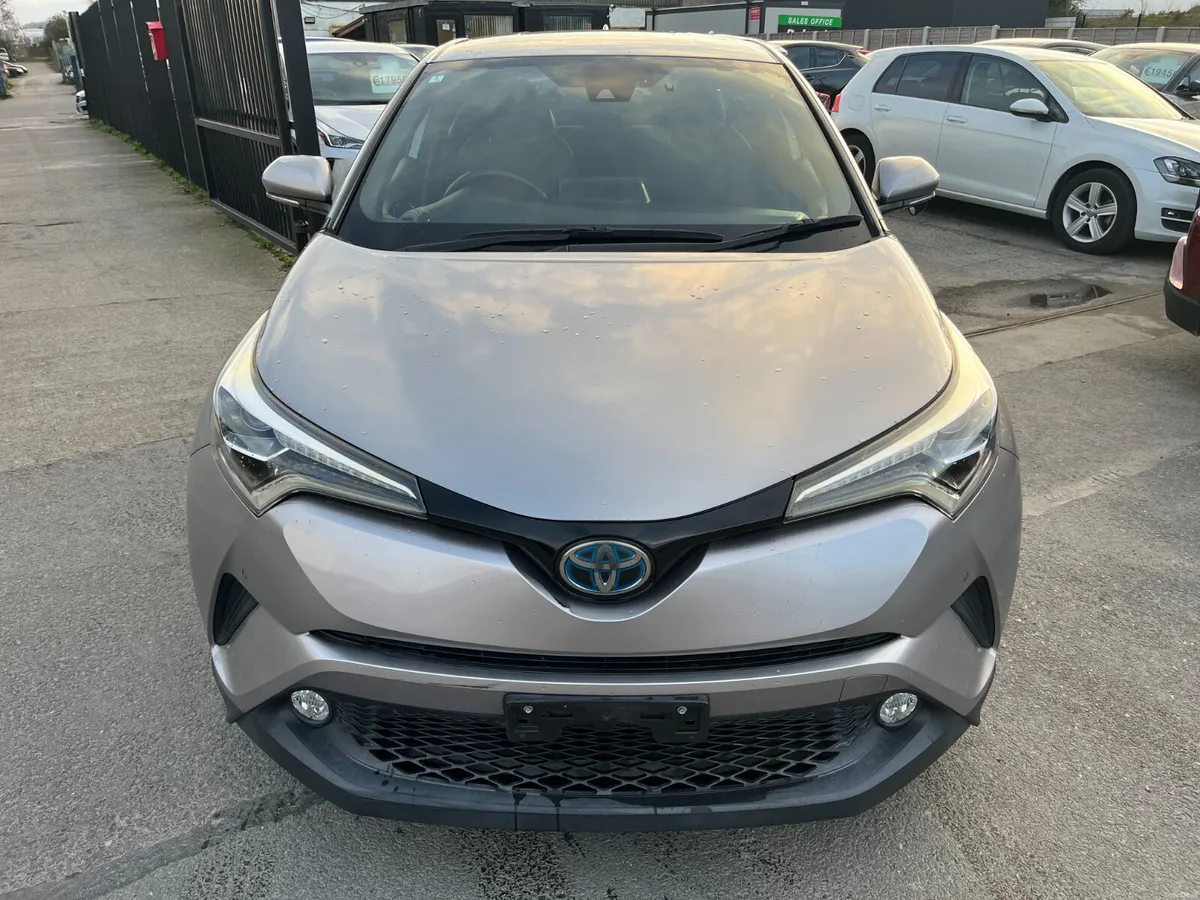 TOYOTA C0HR 2018, 1.8 HYBRID AUTO LOW KM HIGH SPEC - Image 2