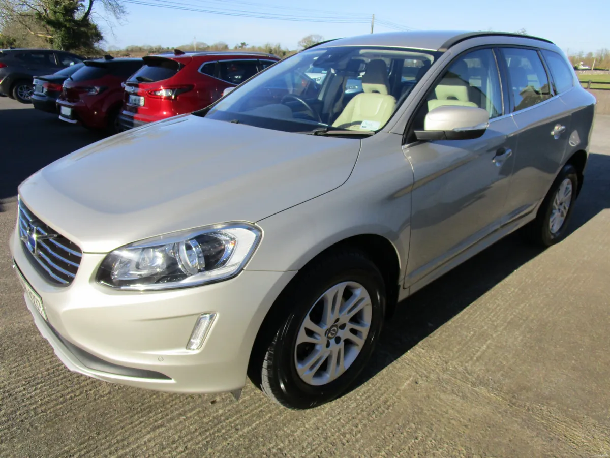 Volvo XC60 2017 - Image 3