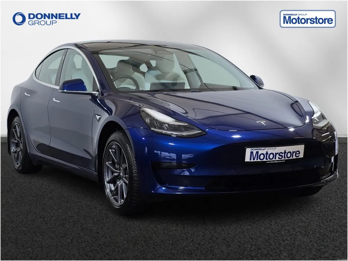 Tesla Model 3 Saloon Standard Plus - Image 1