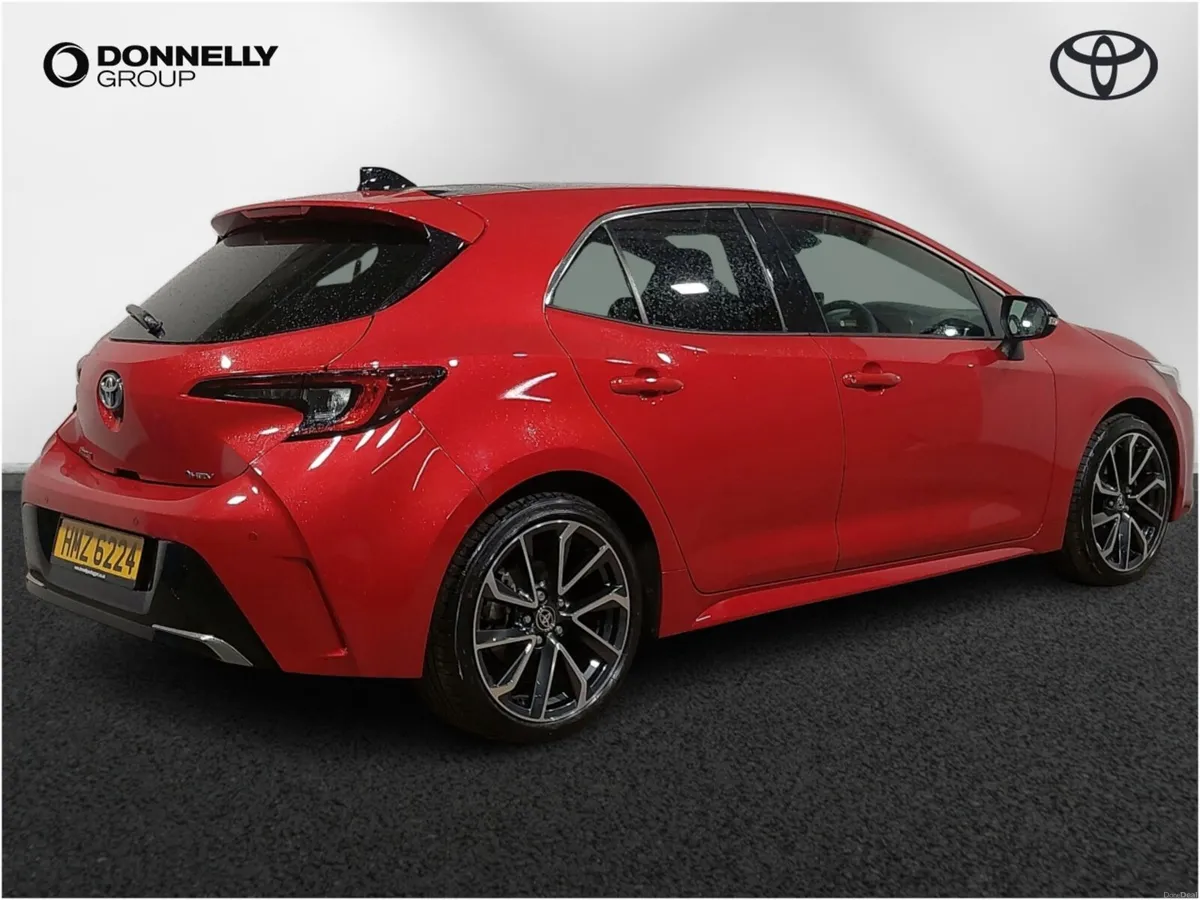 Toyota Corolla Hatchback Excel - Image 4