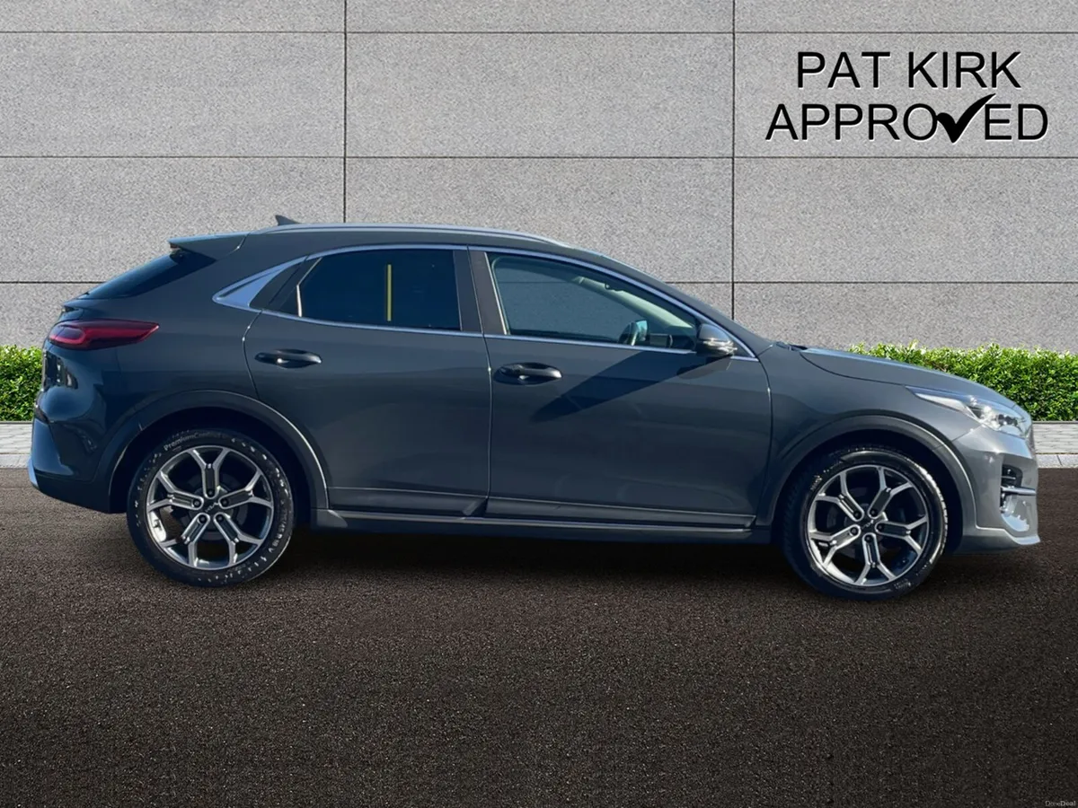 Kia XCeed Hatchback 3 - Image 3
