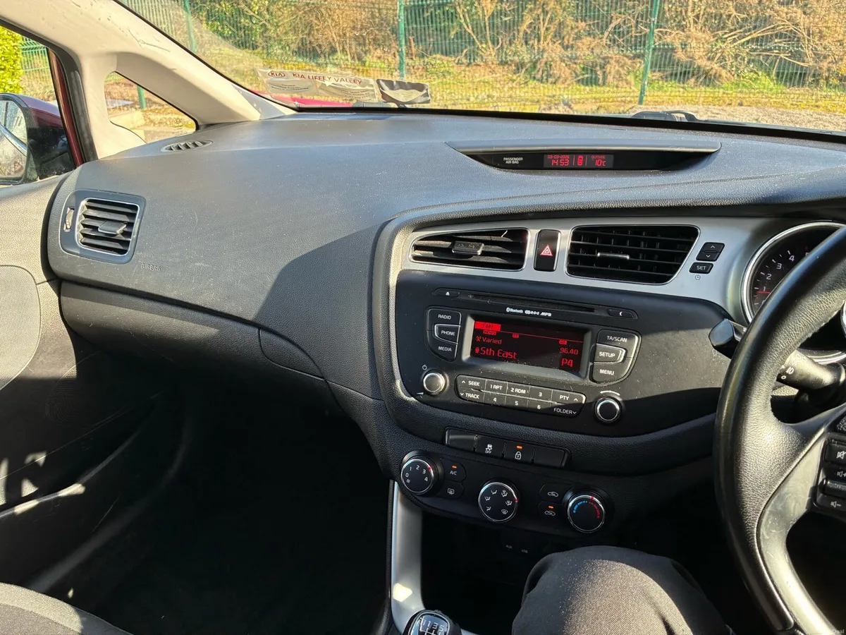 Kia ceed 2013  1.6 diesel test & tax low km157000 - Image 3