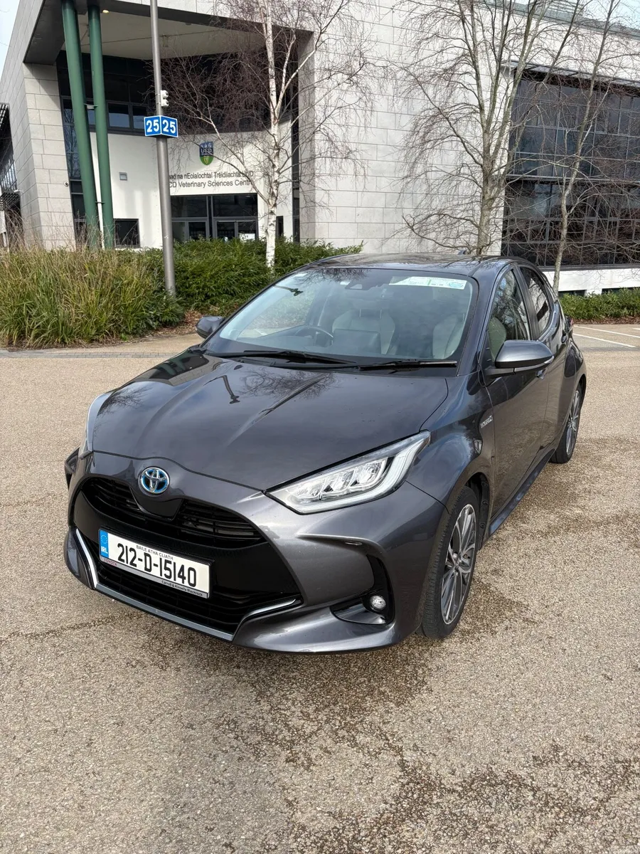 Toyota Yaris 2021 - Image 2