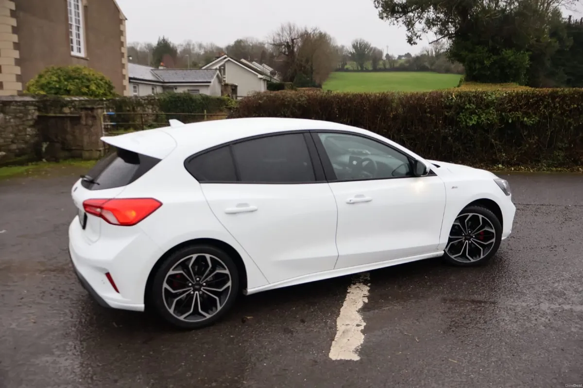 Ford Focus 2020 - Image 4