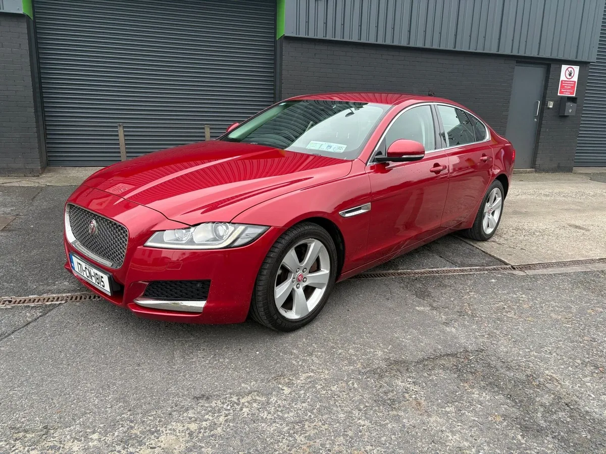Jaguar XF - Image 1