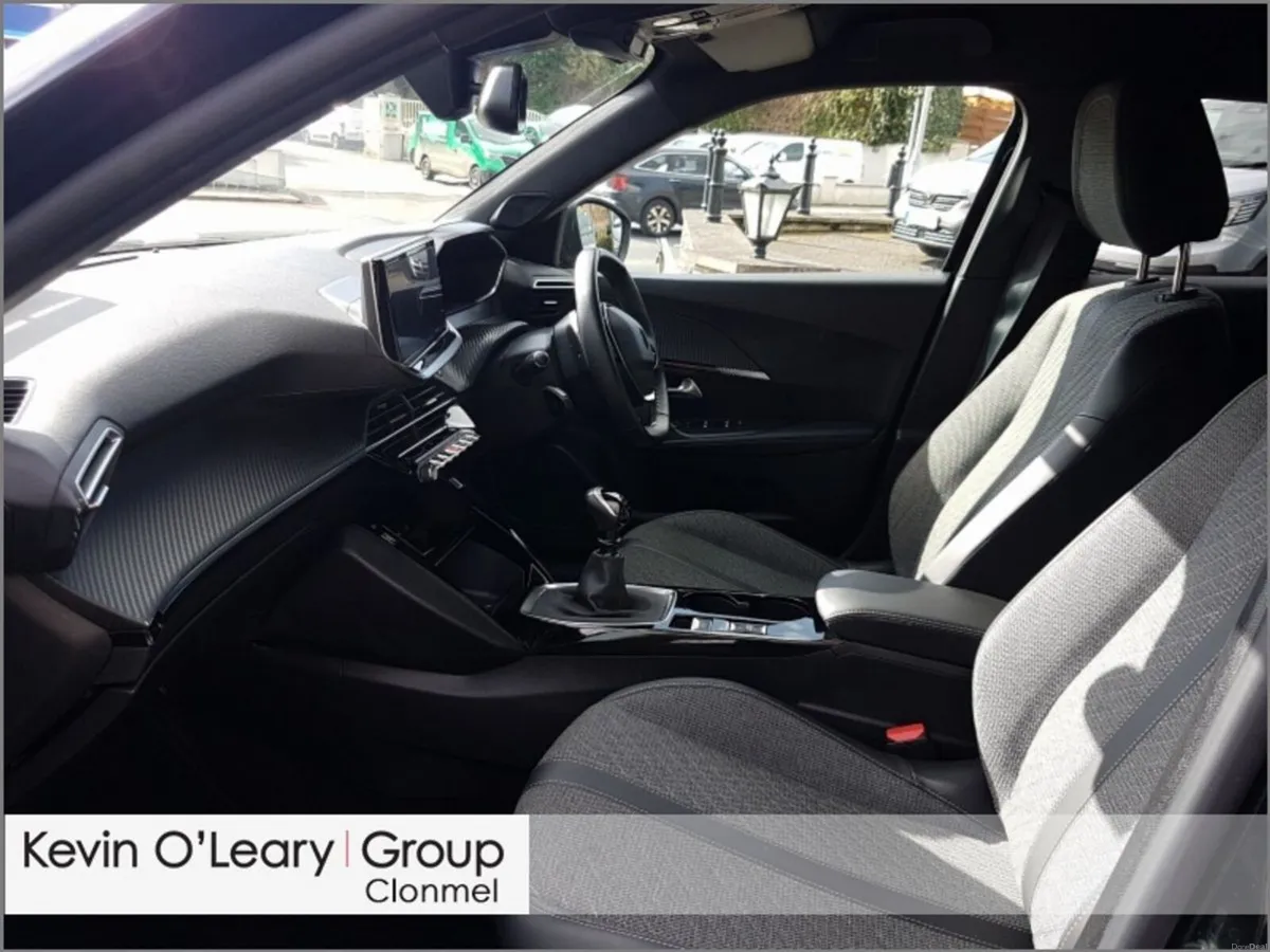 Peugeot 2008 1.2 Puretech 100bhp Allure - Image 4