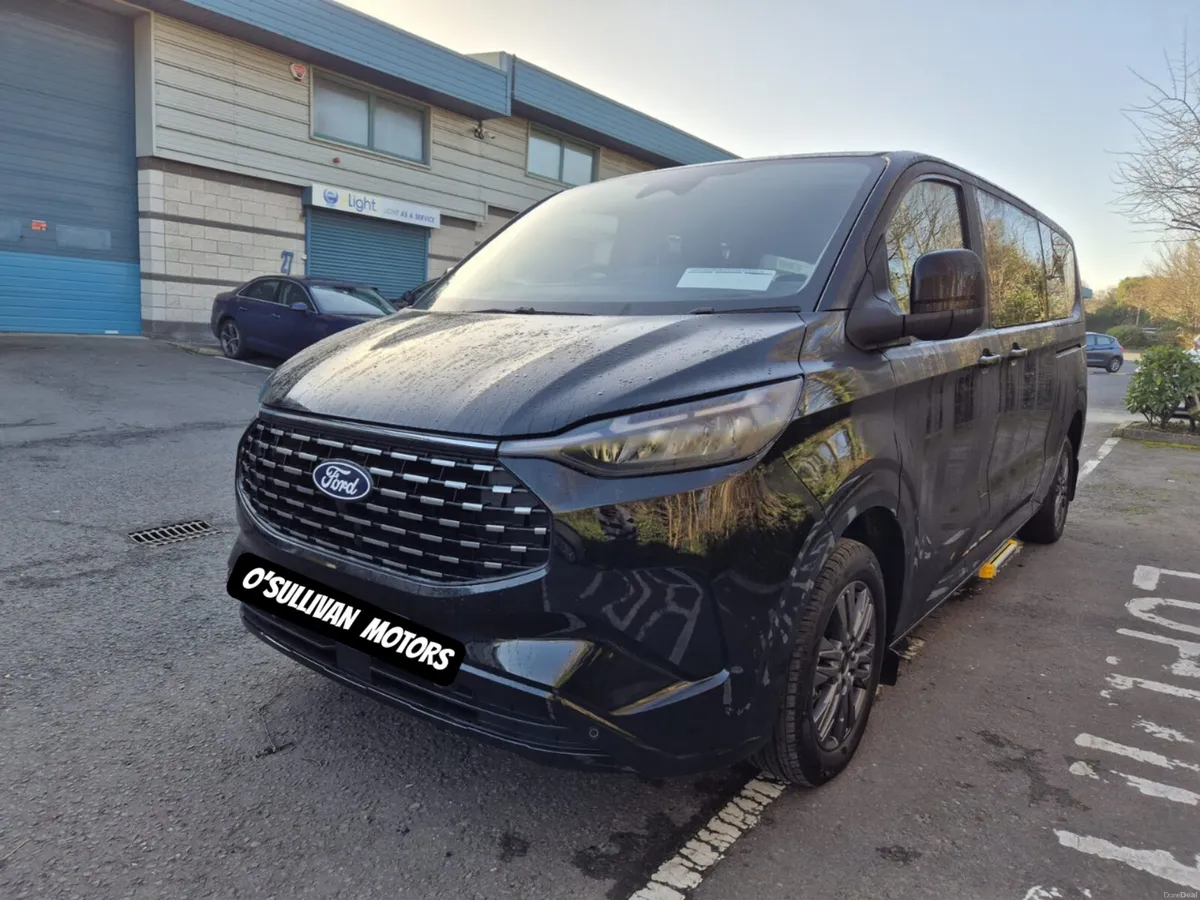 FORD TOURNEO CUSTOM / 2026 /2.5 PLUG-IN HYBRID/WAV - Image 2