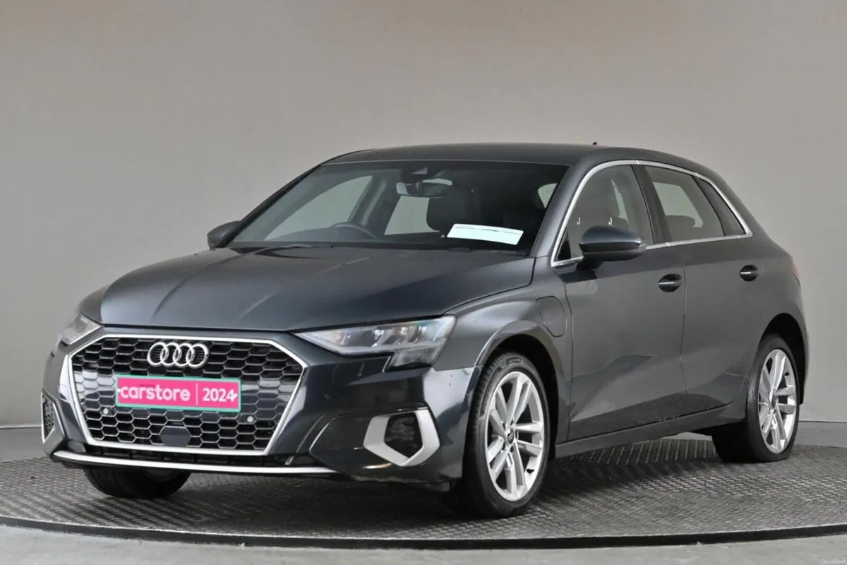 Audi A3 1.4 TFSI E SPORT **FULL LEATHER** - Image 3