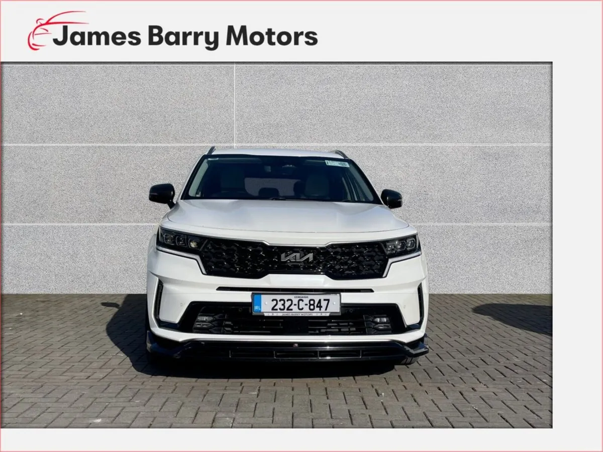 Kia Sorento ** ONLY 51K KLMS ** 2.2 K3 4X2 Diesel - Image 2