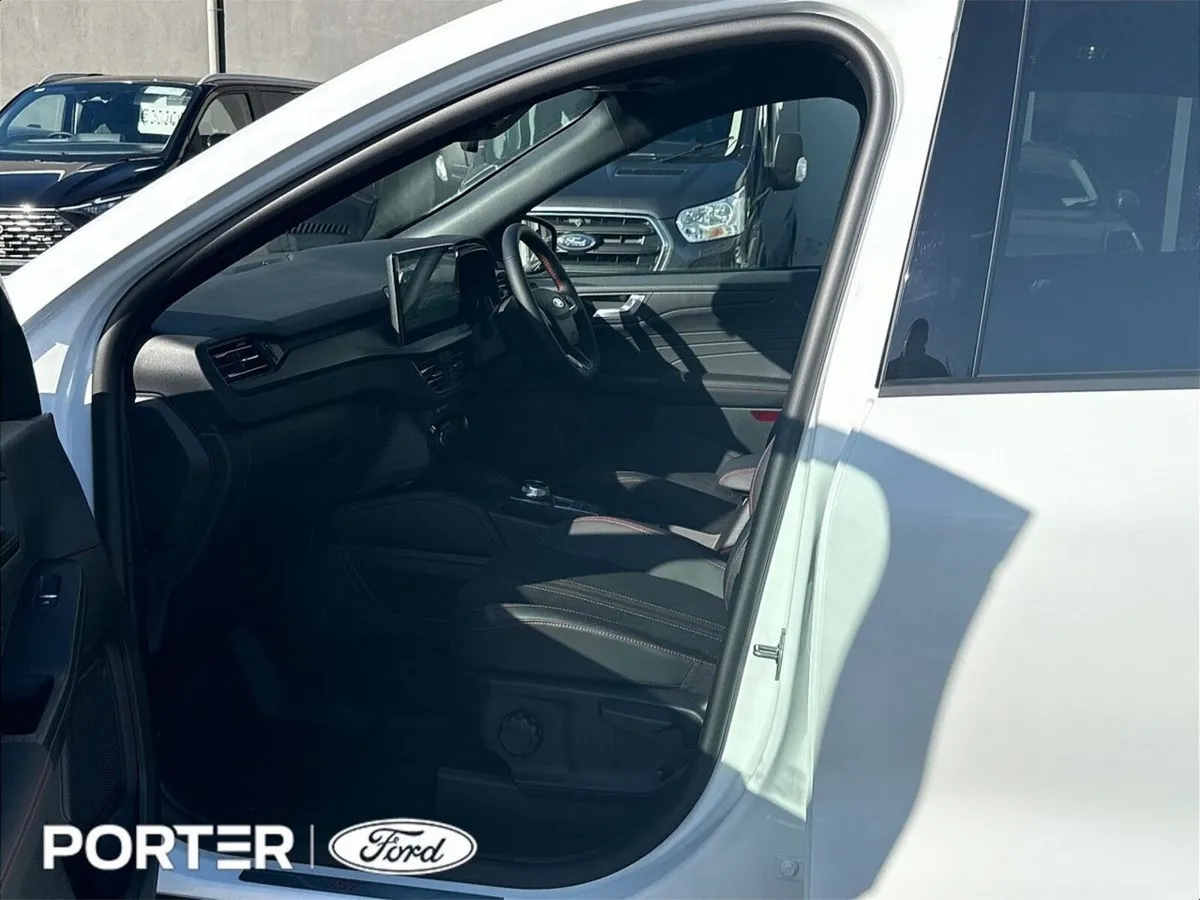 Ford Kuga ST LINE X PHEV AUTO - Image 4